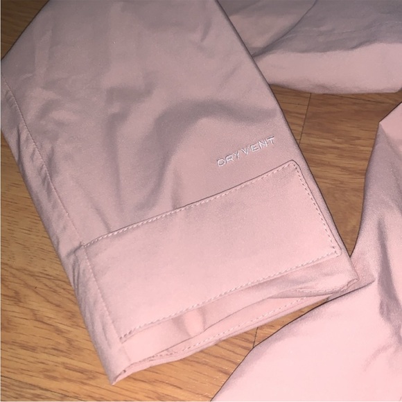 The North Face Women’s City Breeze Rain Parka II nwot size extra small - Picture 5 of 9